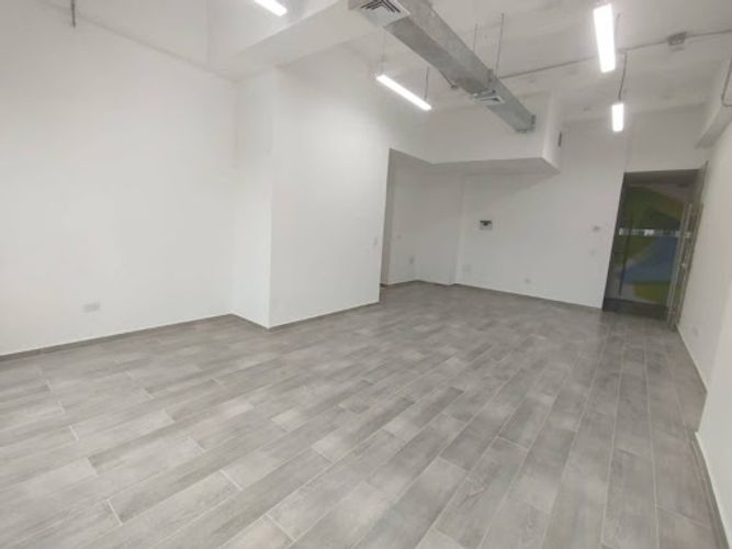 Oficina en arriendo en Restrepo Naranjo, Itagüí, 40 m² · foto 2 de 8