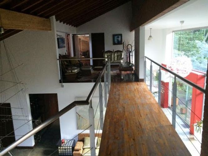 Casa de 3 alcobas en venta en Sabaneta Real, Itagüí, 350 m² · foto 4 de 9