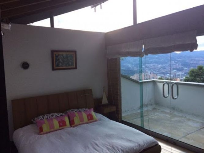 Casa de 3 alcobas en venta en Sabaneta Real, Itagüí, 350 m² · foto 6 de 9