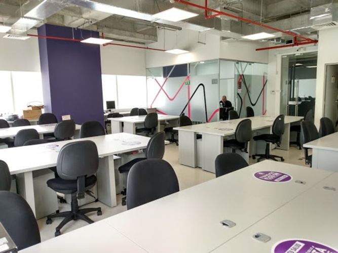 Oficina en venta en Manila, Medellín, 147 m² · foto 2 de 9