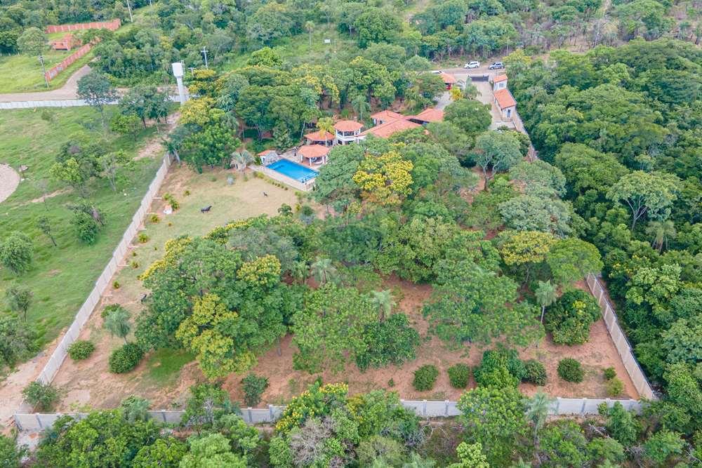 VENDO AMPLIA Y EXCLUSIVA RESIDENCIA EN SAN BERNARDINO — foto 3