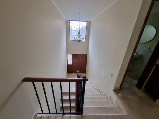 Casa de 4 alcobas en arriendo en El Tesoro, Medellín, 330 m² · foto 5 de 23