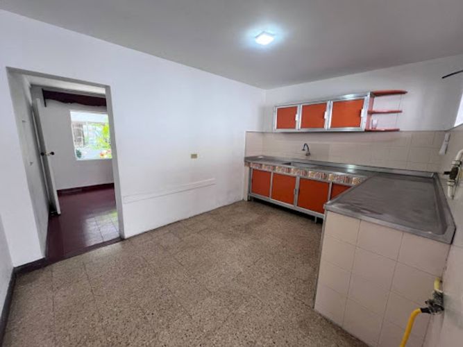 Casa de 4 alcobas en venta en El Dorado, Envigado, 144 m² · foto 11 de 24