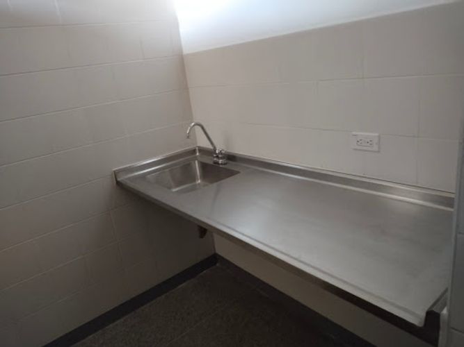 Oficina en arriendo en Trinidad, Medellín, 1359 m² · foto 11 de 12