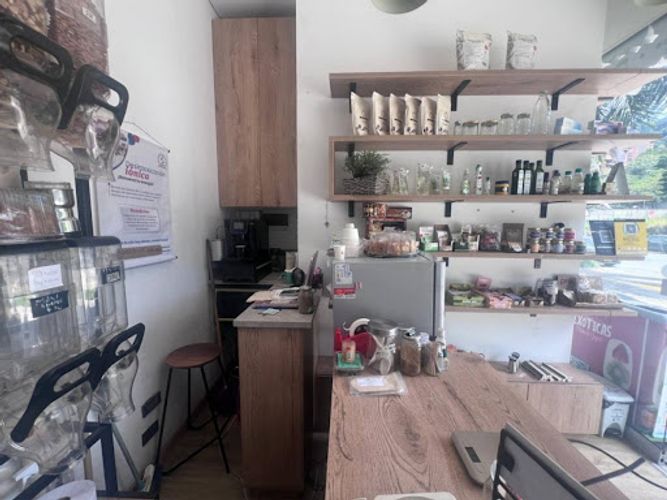 Local en venta en Manila, Medellín, 8 m² · foto 5 de 9