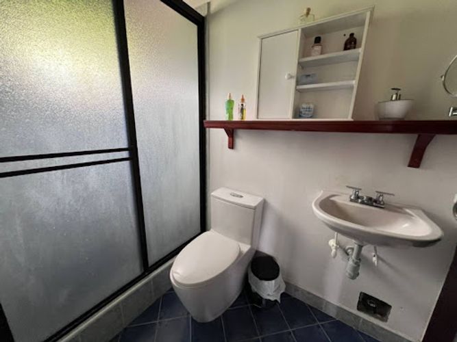 Casa de 5 alcobas en venta en La Florida, La Estrella, 351 m² · foto 11 de 24