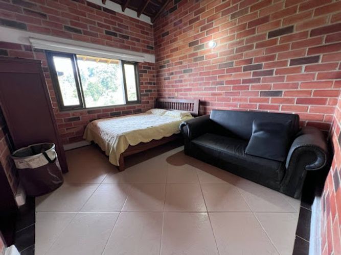 Casa de 5 alcobas en venta en La Florida, La Estrella, 351 m² · foto 20 de 24