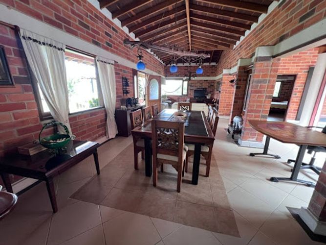 Casa de 5 alcobas en venta en La Florida, La Estrella, 351 m² · foto 21 de 24