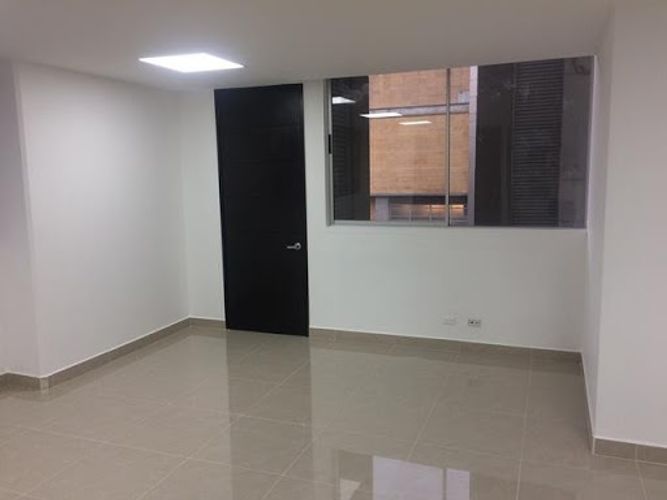 Oficina en venta en Milla De Oro, Medellín, 87 m² · foto 10 de 14
