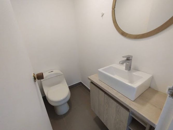 Oficina en arriendo en Milla De Oro, Medellín, 36 m² · foto 5 de 6