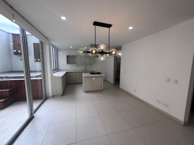 Casa de 3 alcobas en venta en Gualanday, Rionegro, 162 m² · foto 2 de 24