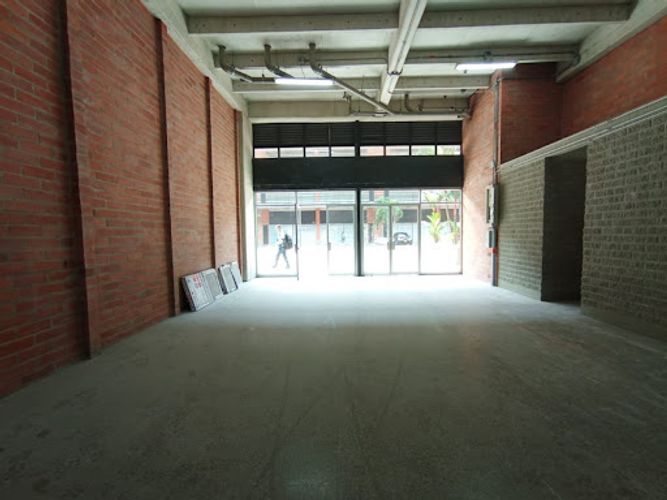 Local en arriendo en Trinidad, Medellín, 266 m² · foto 3 de 14