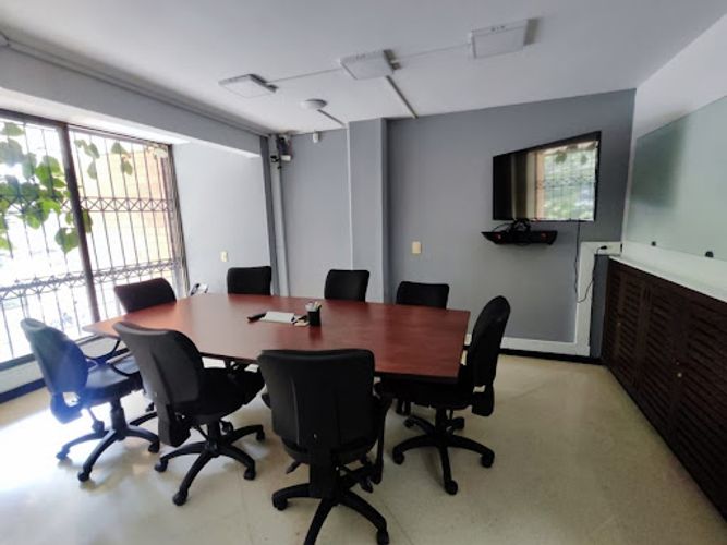 Edificio en venta en Conquistadores, Medellín, 1126 m² · foto 9 de 24
