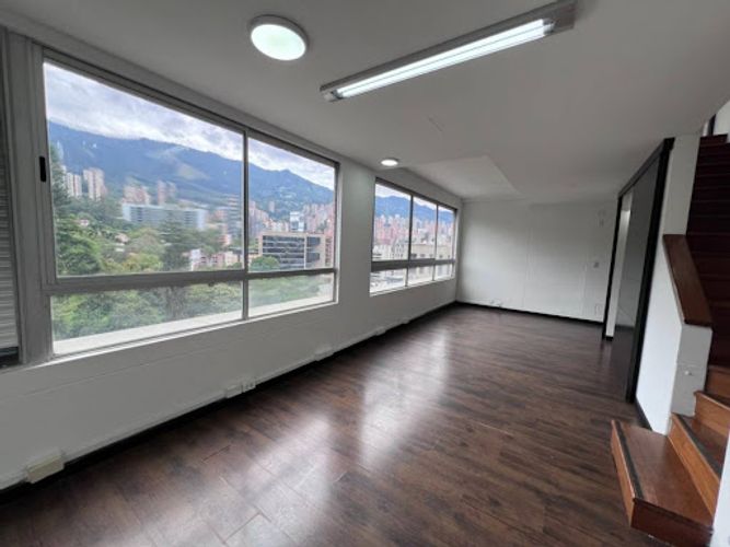 Oficina en venta en Las Palmas, Medellín, 100 m² · foto 2 de 16