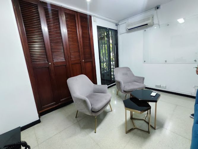 Edificio en venta en Conquistadores, Medellín, 1126 m² · foto 18 de 24