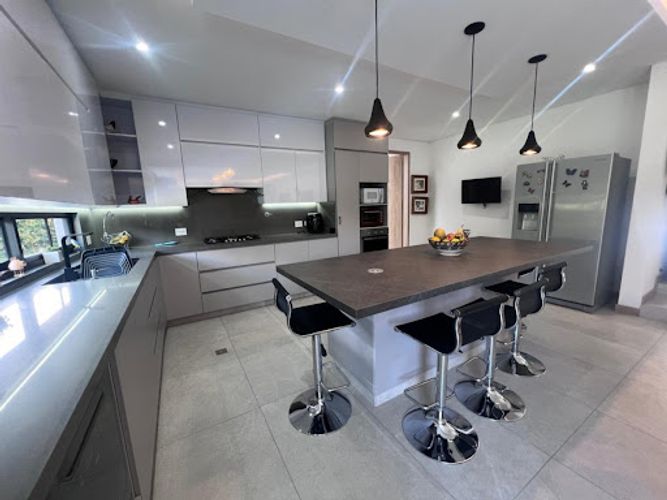 Casa de 3 alcobas en venta en Ca�O Siete, Rionegro, 236 m² · foto 5 de 24