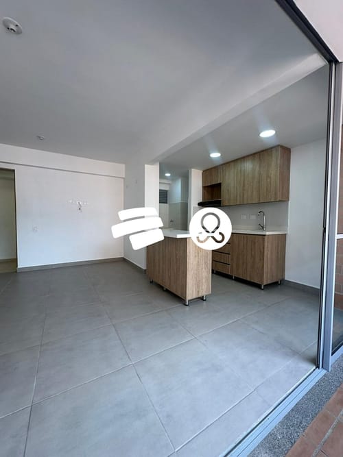 Apartamento en venta en Centro, Itagüí · foto 2 de 9