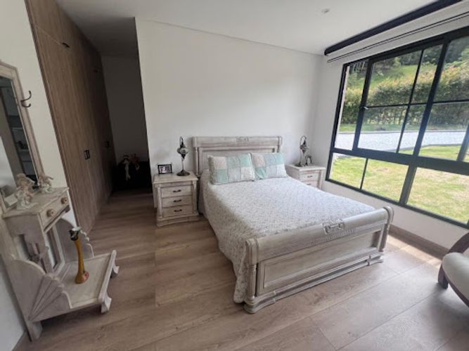 Casa de 3 alcobas en venta en Ca�O Siete, Rionegro, 236 m² · foto 11 de 24