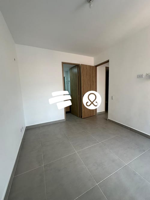 Apartamento en venta en Centro, Itagüí · foto 5 de 9