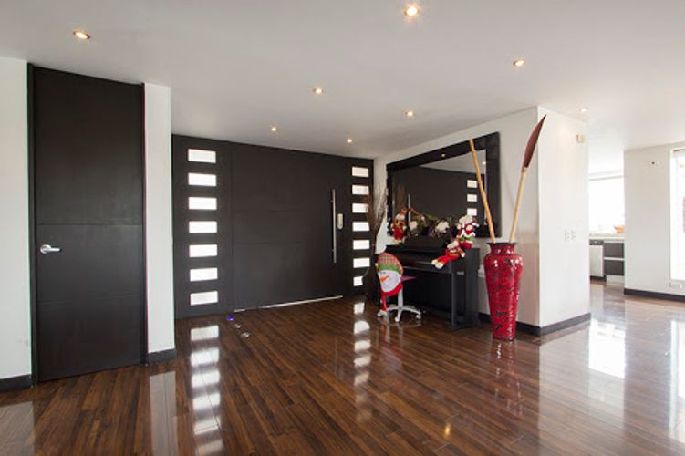 Casa de 5 alcobas en venta en Sabaneta, Chía, 380 m² · foto 2 de 24