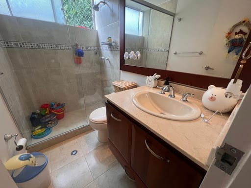 Casa de 4 alcobas en venta en El Tesoro, Medellín, 289 m² · foto 21 de 24