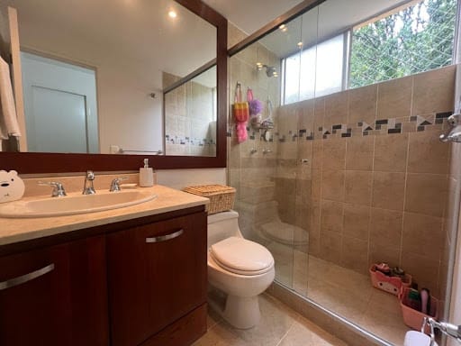 Casa de 4 alcobas en venta en El Tesoro, Medellín, 289 m² · foto 22 de 24