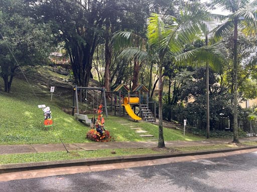 Casa de 4 alcobas en venta en El Tesoro, Medellín, 289 m² · foto 24 de 24