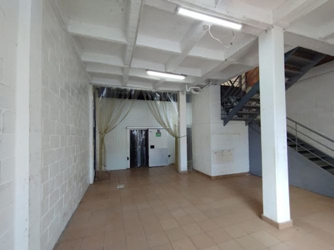 Bodega en arriendo en Abreo, Rionegro, 247 m² · foto 3 de 17