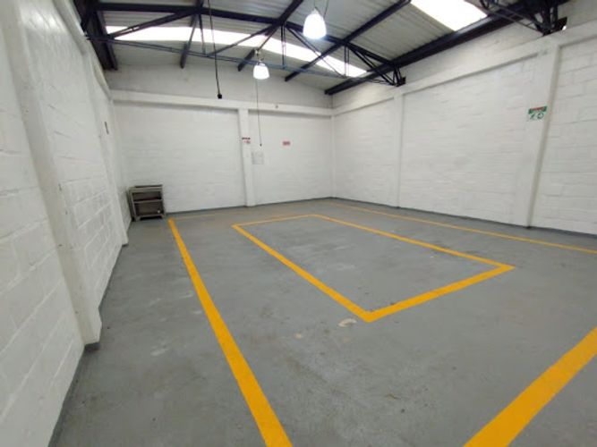 Bodega en arriendo en Abreo, Rionegro, 247 m² · foto 12 de 17