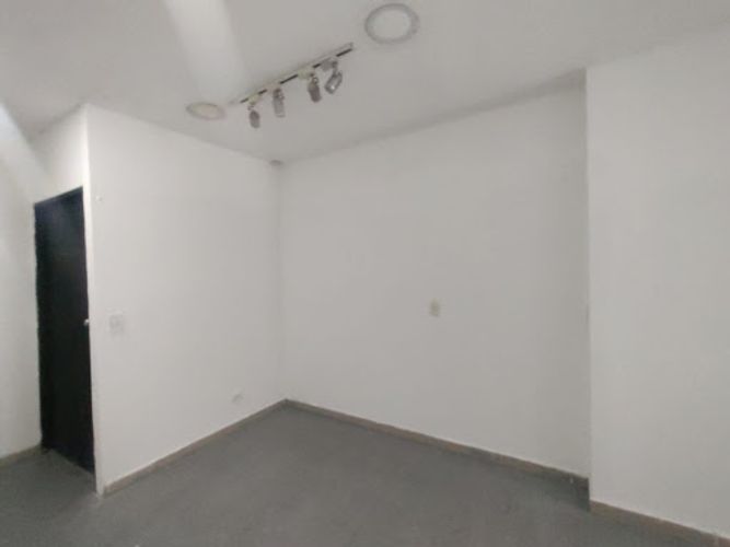 Bodega en arriendo en Laureles, Medellín, 220 m² · foto 13 de 17