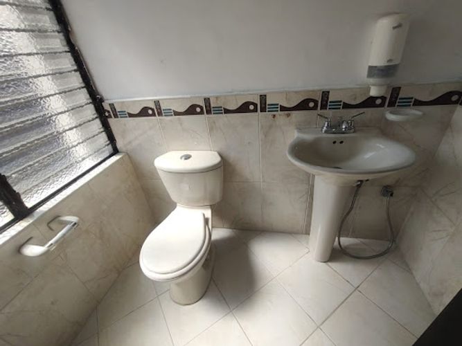 Bodega en arriendo en Laureles, Medellín, 220 m² · foto 15 de 17