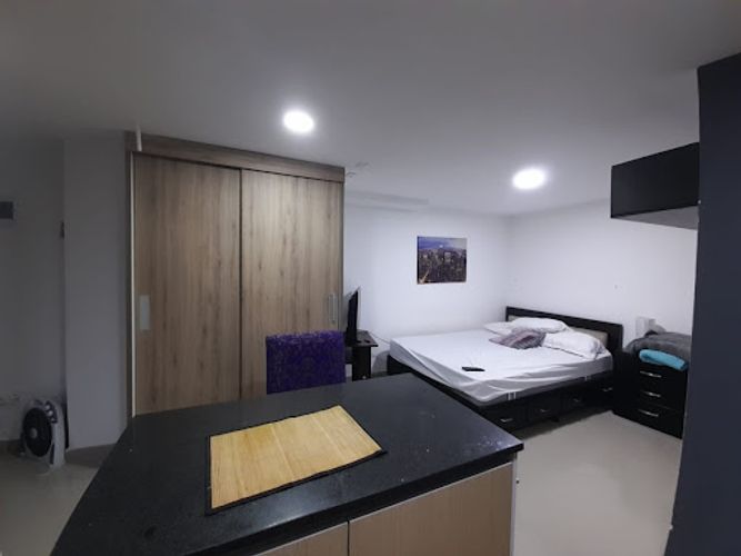 Edificio en venta en La Castellana, Medellín, 1400 m² · foto 9 de 21