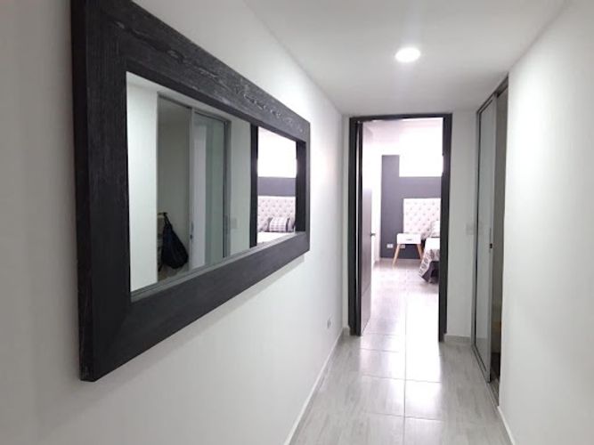 Edificio en venta en La Castellana, Medellín, 1400 m² · foto 13 de 21
