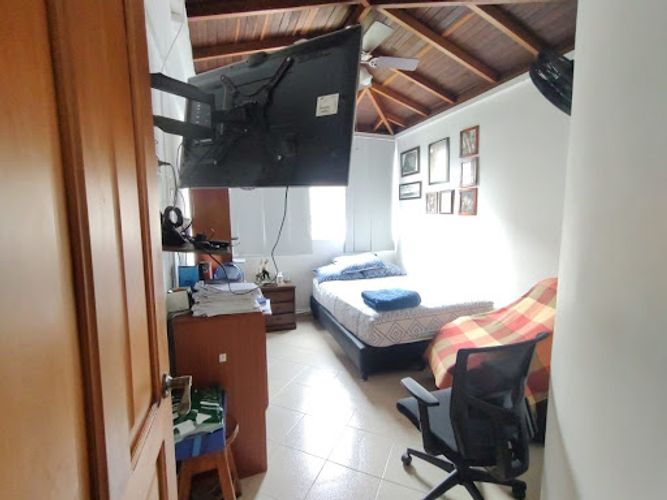 Apartamento de 5 alcobas en venta en Patio Bonito, Medellín, 200 m² · foto 19 de 24