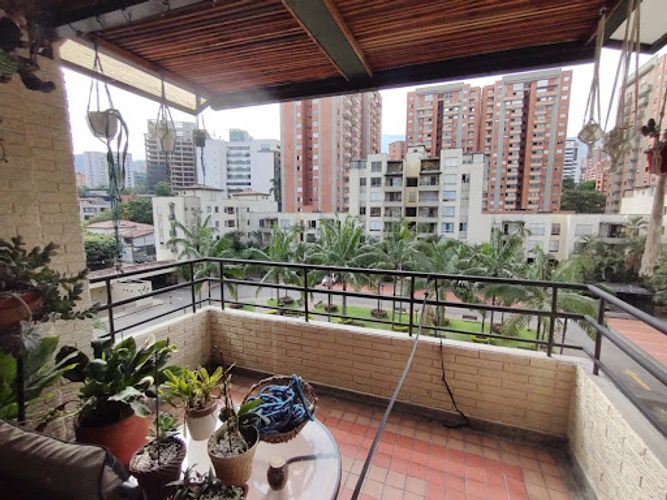 Apartamento de 5 alcobas en venta en Patio Bonito, Medellín, 200 m² · foto 21 de 24