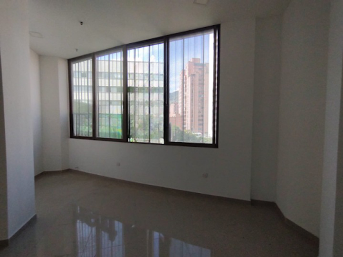 Local en venta en La Candelaria, Medellín, 26 m² · foto 2 de 5