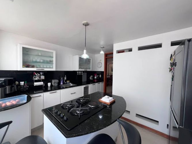 Casa de 4 alcobas en venta en Shellmar, Medellín, 175 m² · foto 3 de 24