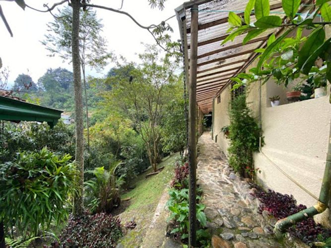 Casa de 4 alcobas en venta en El Salado, Envigado, 244 m² · foto 6 de 24