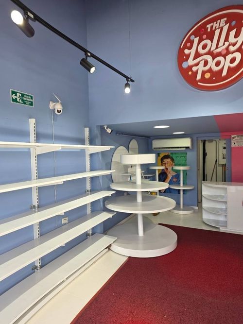 Local en venta en Los Colores, Medellín, 30 m² · foto 2 de 7