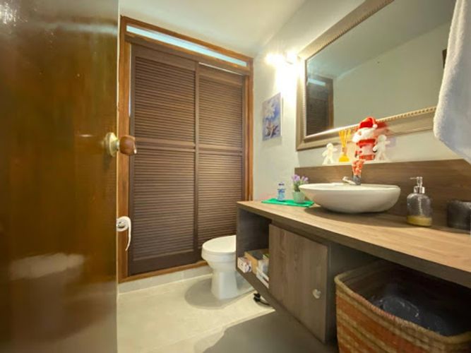 Casa de 4 alcobas en venta en El Salado, Envigado, 244 m² · foto 10 de 24