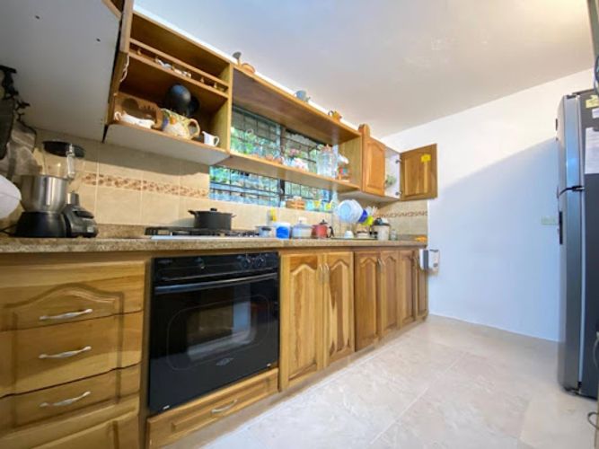 Casa de 4 alcobas en venta en El Salado, Envigado, 244 m² · foto 15 de 24