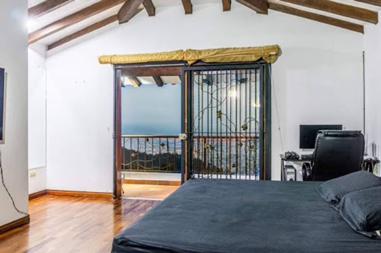 Casa de 5 alcobas en venta en La Catedral, Sabaneta, 550 m² · foto 6 de 22