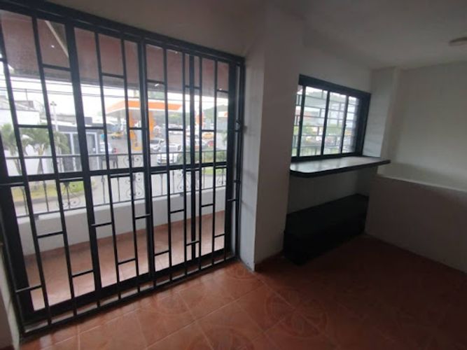 Local en arriendo en Caribe, Medellín, 40 m² · foto 3 de 10