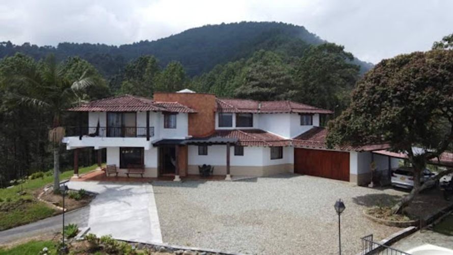 Casa de 5 alcobas en venta en La Catedral, Sabaneta, 550 m² · foto 17 de 22