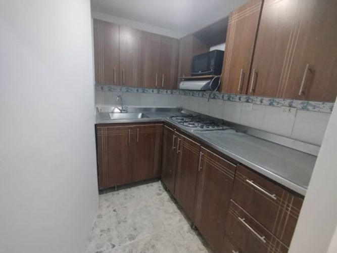 Local en arriendo en Caribe, Medellín, 40 m² · foto 6 de 10