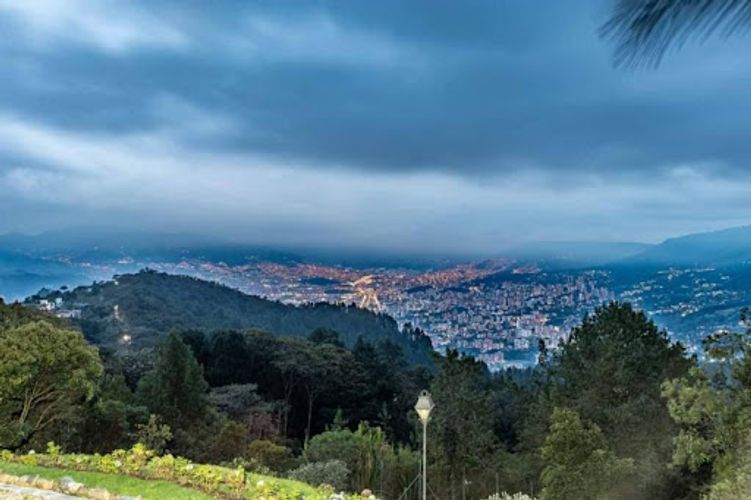 Casa de 5 alcobas en venta en La Catedral, Sabaneta, 550 m² · foto 22 de 22
