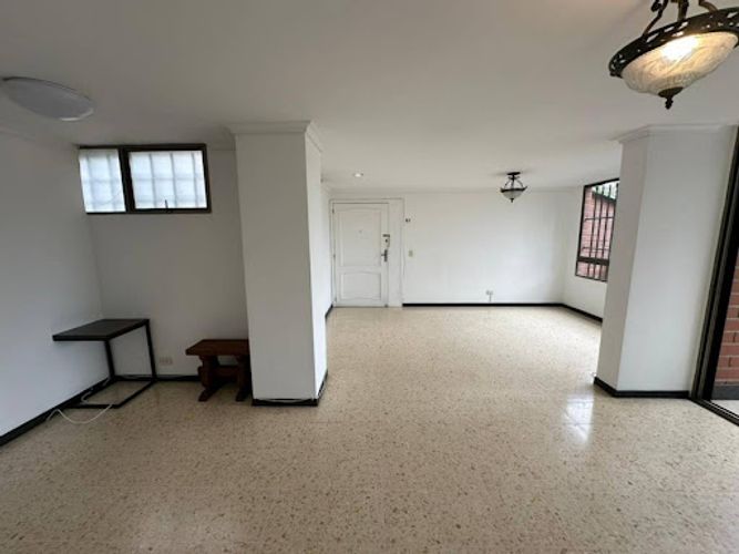 Apartamento de 3 alcobas en venta en La Frontera, Medellín, 110 m² · foto 3 de 24