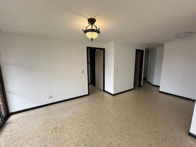 Apartamento de 3 alcobas en venta en La Frontera, Medellín, 110 m² · foto 8 de 24