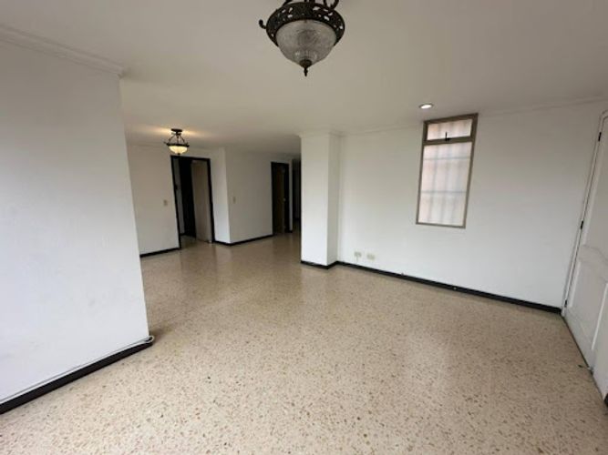 Apartamento de 3 alcobas en venta en La Frontera, Medellín, 110 m² · foto 10 de 24