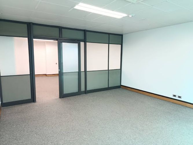 Oficina en arriendo en Los Balsos, Medellín, 47 m² · foto 3 de 6